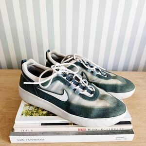 Nike SB Nyjah free 2 ash green mens 9.5